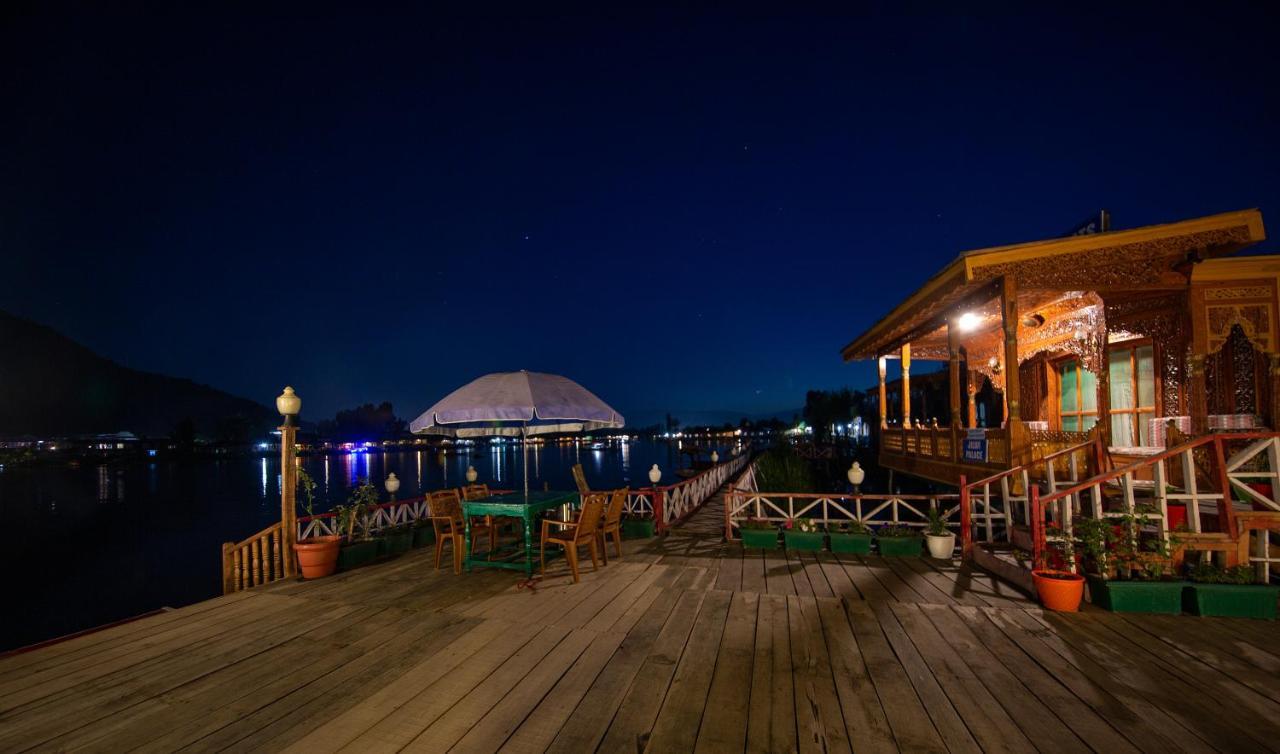 Kolu Group Of Houseboats Hotel Srinagar  Exterior photo