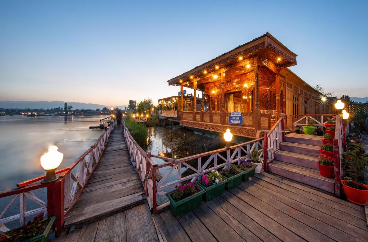 Kolu Group Of Houseboats Hotel Srinagar  Exterior photo